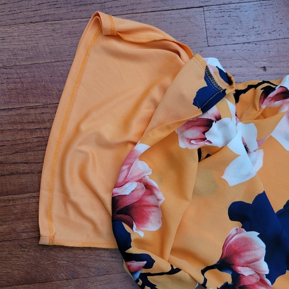 NEW LULU'S Floral print Tie-back wide-open jum… - Picture 13 of 14